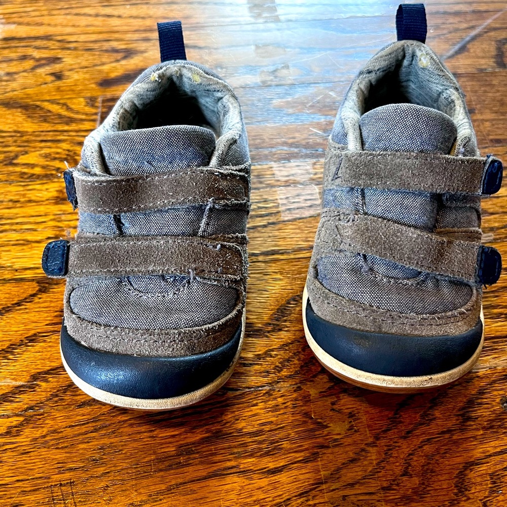 Tucker and Tate from Nordstrom, size 6, velcro closure, rubber sole